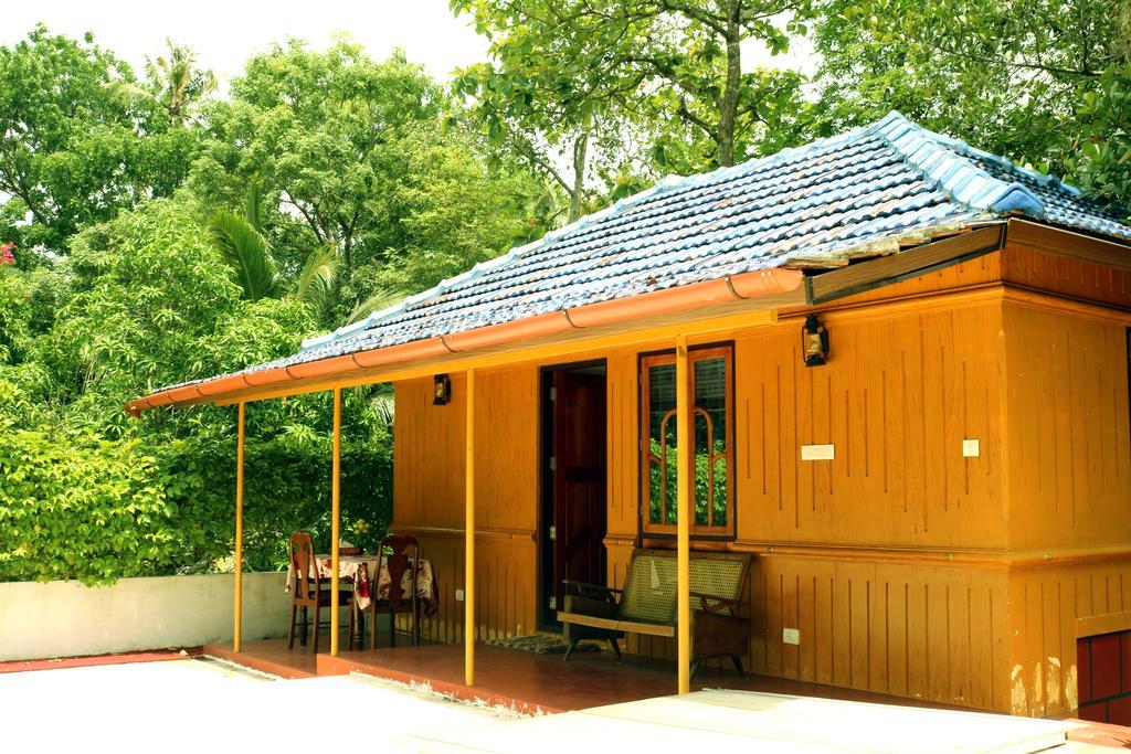 Marari Beach Pearl Homestay Mararikulam Exterior photo